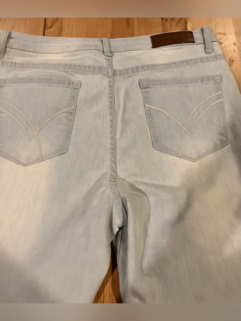 NEW William Rast Jeans Light Gray Riley High Rise Size 32 - Picture 13 of 13